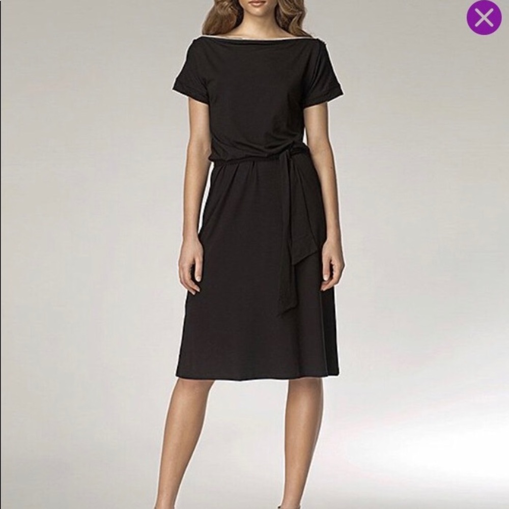 Unique and Elegant Zipper-neck Black Dress | Nife Size US 10/EU 42